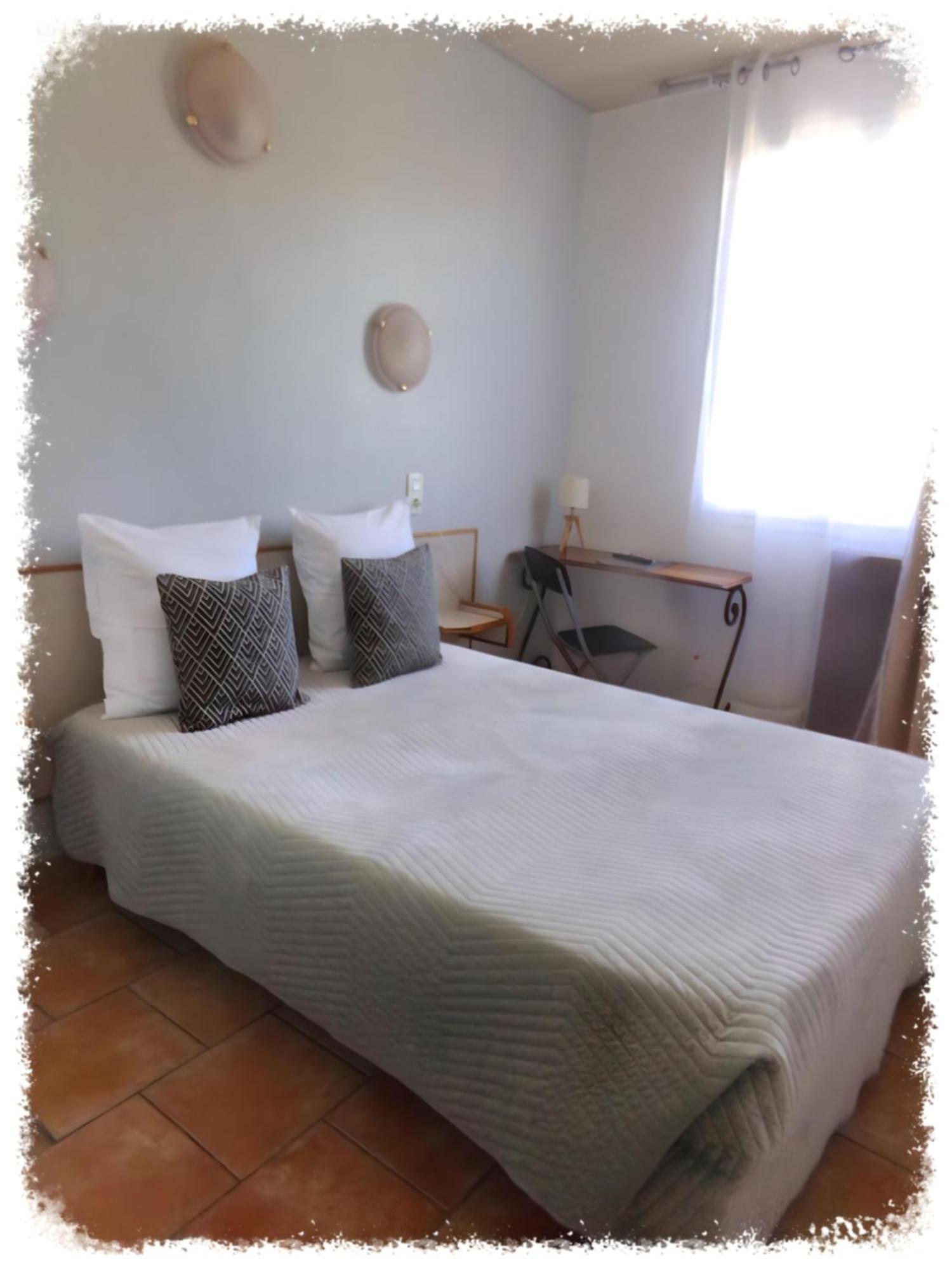 Hotel Du Lac ชาโตว์-อาร์นูซ์-แซงต์-โอบอง ภายนอก รูปภาพ