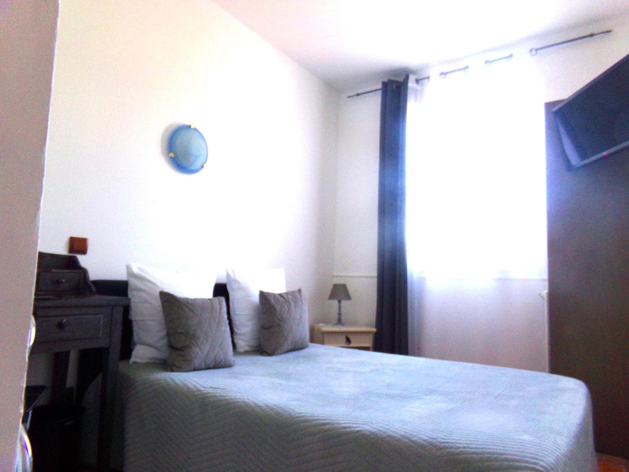 Hotel Du Lac ชาโตว์-อาร์นูซ์-แซงต์-โอบอง ภายนอก รูปภาพ